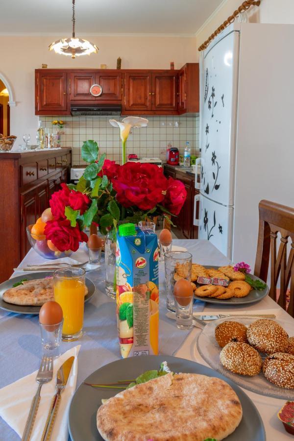 Villa Emily Achilleion Bagian luar foto